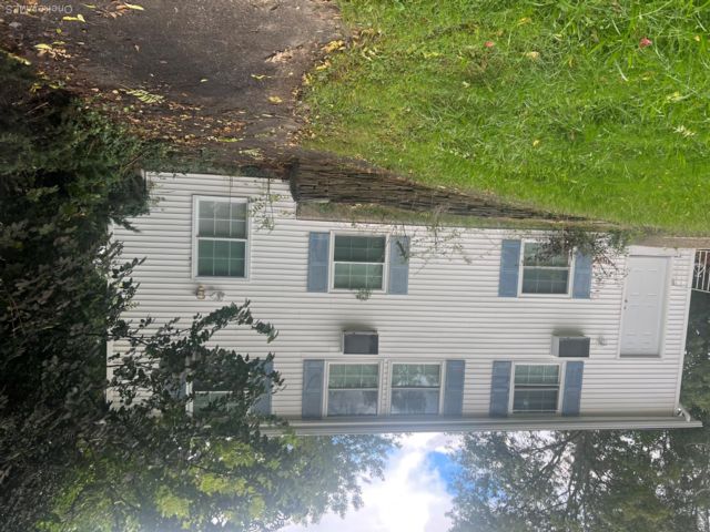  5 BR,  3.00 BTH &nbsp;Hi ranch style home in East Setauket