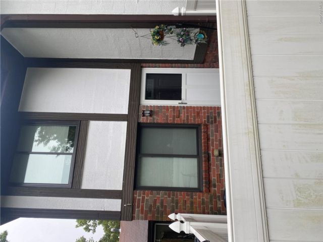  2 BR,  2.00 BTH &nbsp;Condo style home in Medford