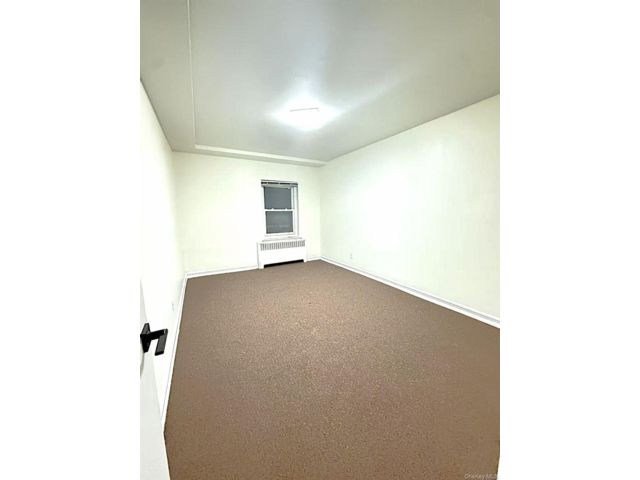  1 BR,  1.00 BTH &nbsp;House style home in Rego Park