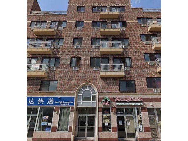  2 BR,  2.00 BTH &nbsp;Other style home in Elmhurst