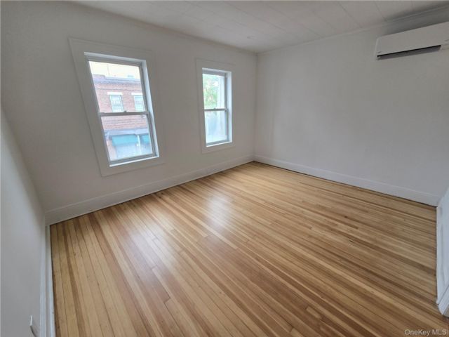  1 BR,  1.00 BTH &nbsp;Other style home in Patchogue