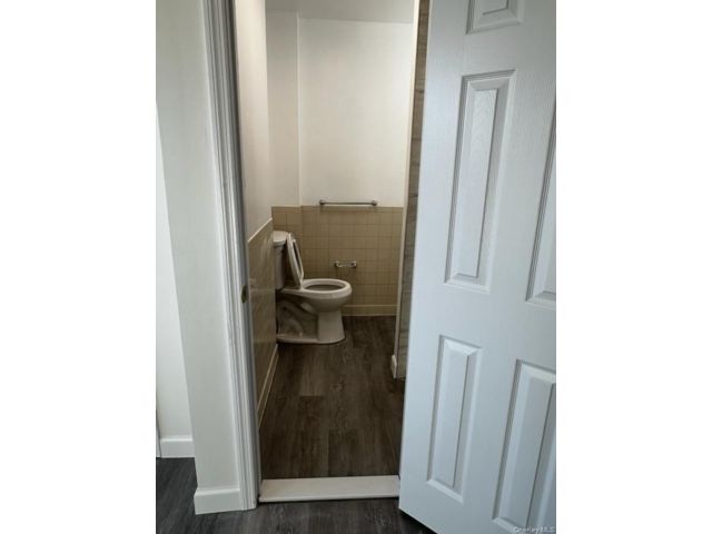  1 BR,  1.00 BTH &nbsp;Other style home in Bethpage