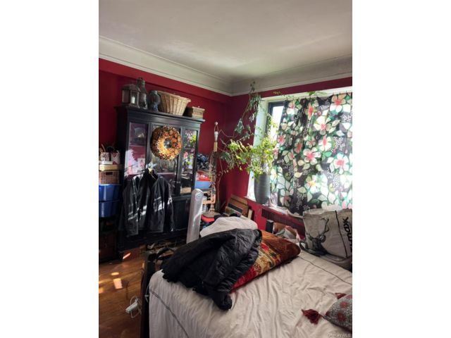 [PHOTO]