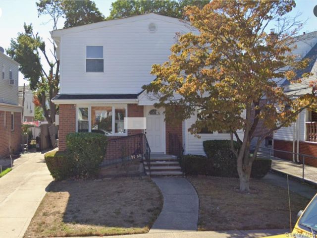  5 BR,  4.00 BTH &nbsp;Other style home in Bellerose