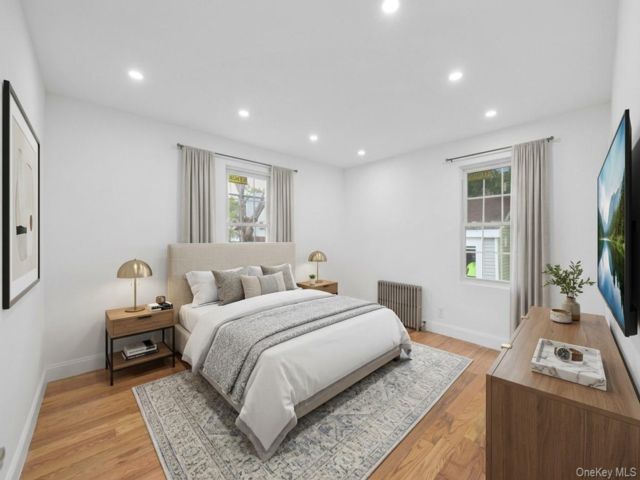  6 BR,  3.00 BTH &nbsp;House style home in Springfield Gardens
