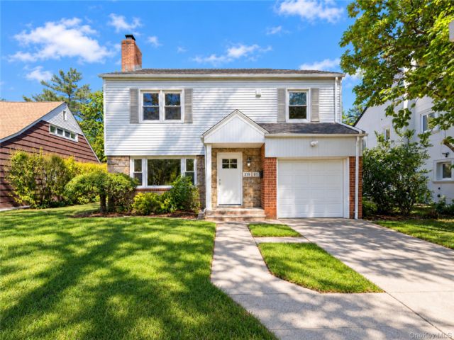 [Hollis Hills Real Estate, listing number 7354708]