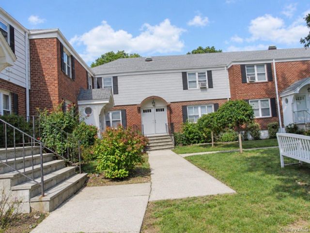  1 BR,  1.00 BTH &nbsp;Garden style home in Rye