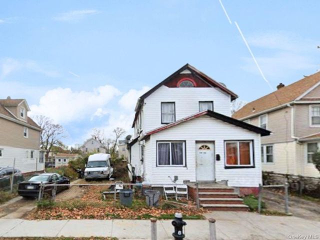  2 BR,  1.00 BTH &nbsp;Other style home in Jamaica