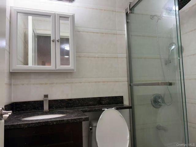 [PHOTO]
