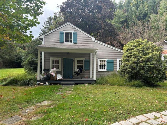  3 BR,  4.00 BTH &nbsp;Other style home in Monsey