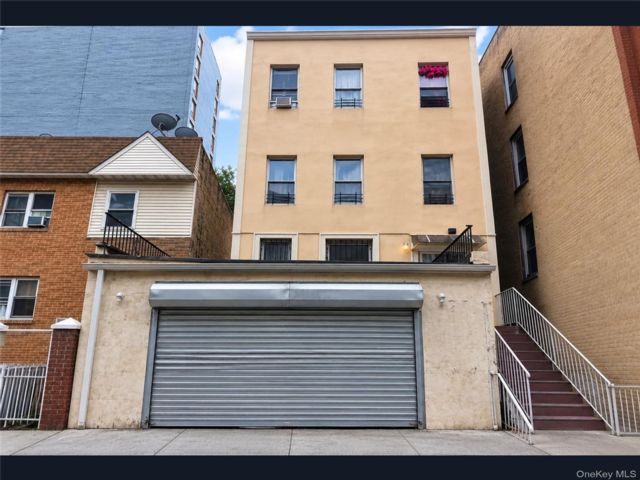Studio,  0.00 BTH &nbsp;Commercial style home in Morrisania