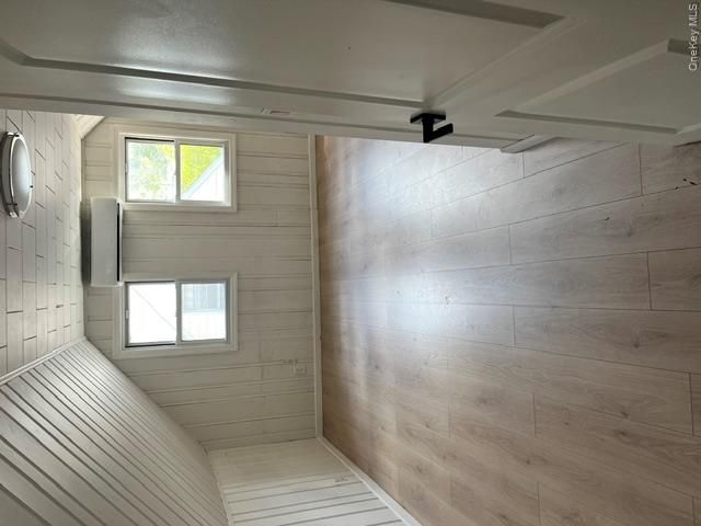 [PHOTO]