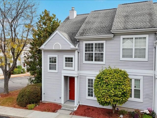  2 BR,  3.00 BTH &nbsp;Condo style home in Middletown