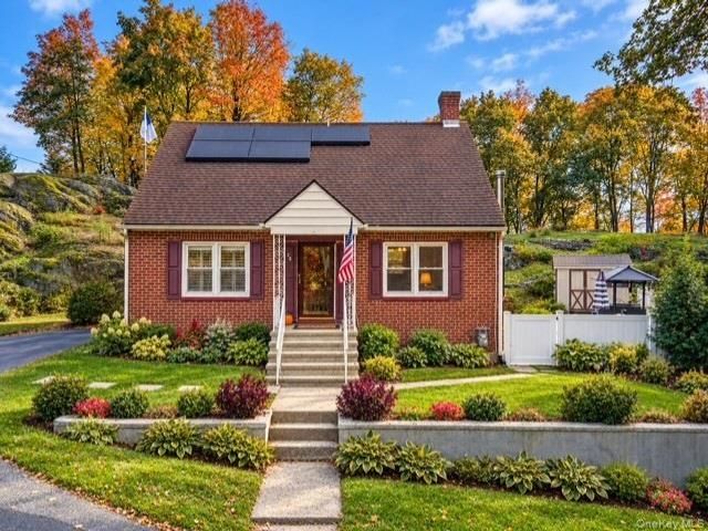  4 BR,  2.00 BTH &nbsp;Cape cod style home in Kingston