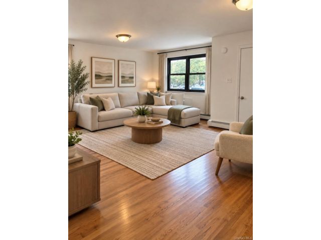  2 BR,  1.00 BTH &nbsp;Other style home in Throggs Neck