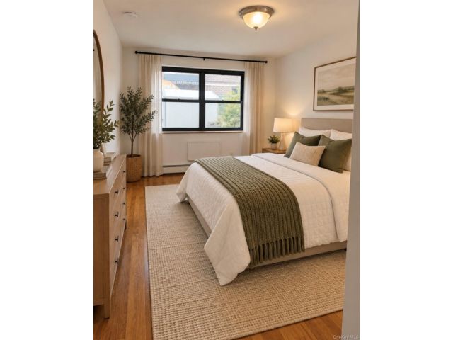 [PHOTO]