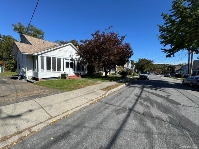  3 BR,  1.00 BTH &nbsp;Bungalow style home in Newburgh