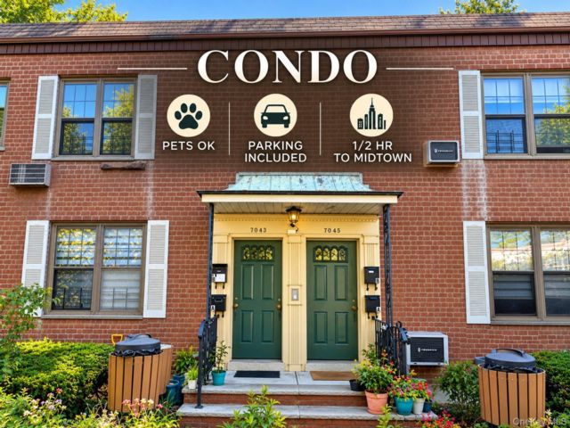  2 BR,  1.00 BTH &nbsp;Mid rise style home in Kew Garden Hills