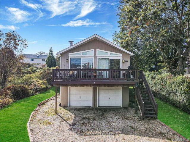  4 BR,  2.00 BTH &nbsp;A-frame style home in Montauk