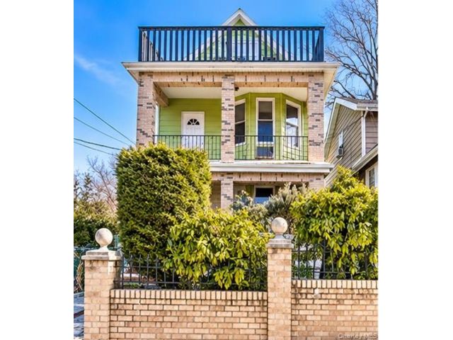  5 BR,  0.00 BTH &nbsp;House style home in New Brighton