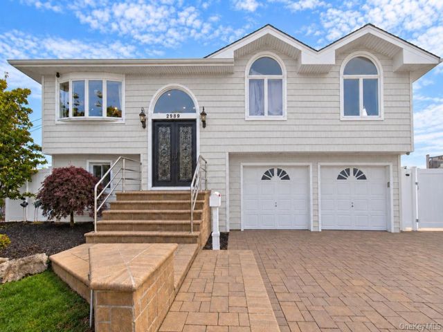 [Merrick Real Estate, listing number 7357005]