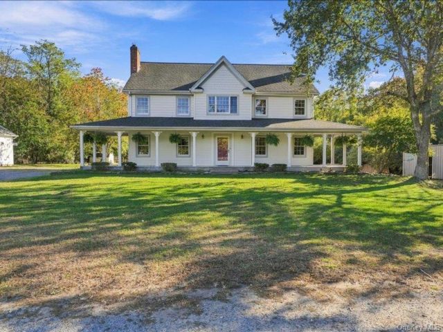 [East Moriches Real Estate, listing number 7357254]