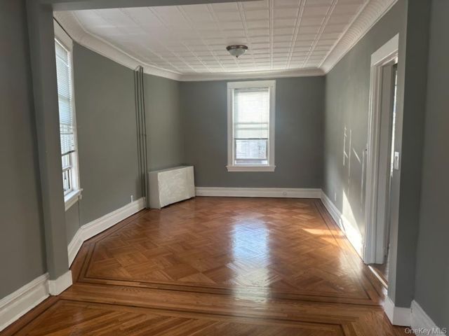  2 BR,  1.00 BTH &nbsp;Colonial style home in Glendale
