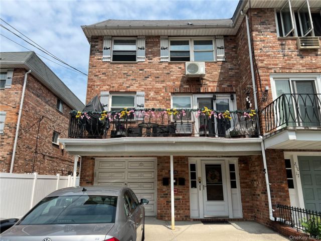  1 BR,  1.00 BTH &nbsp;Other style home in Bayside