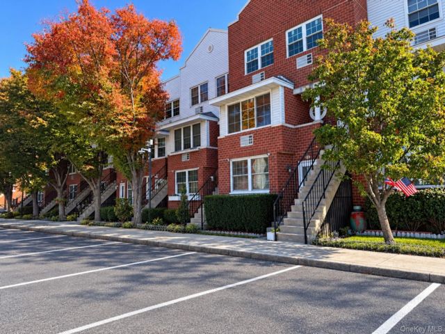  2 BR,  2.00 BTH &nbsp;Condo style home in Cornell